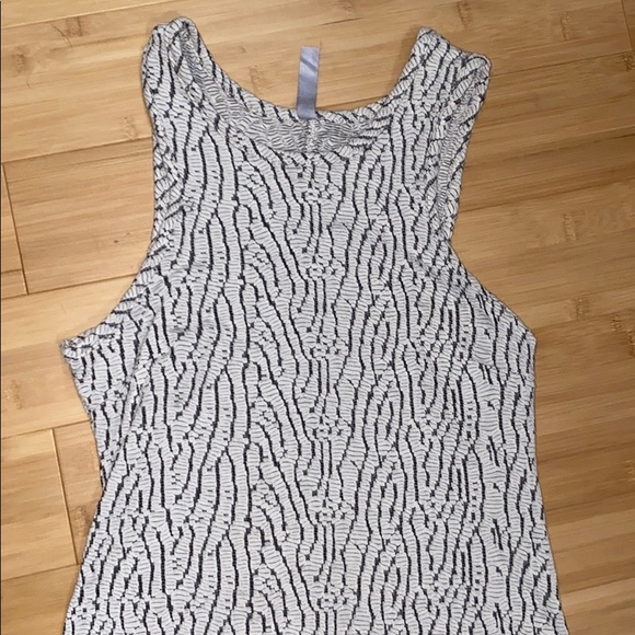 Women Stretchy dress - Picture 2 of 9